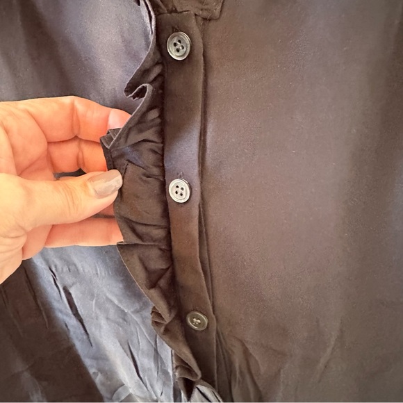 FRAME black 100% silk ruffle blouse size large - Picture 6 of 9